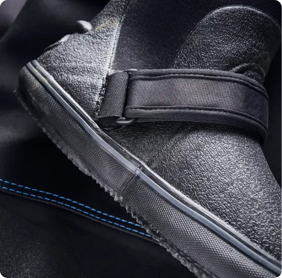 Standard pivot boot